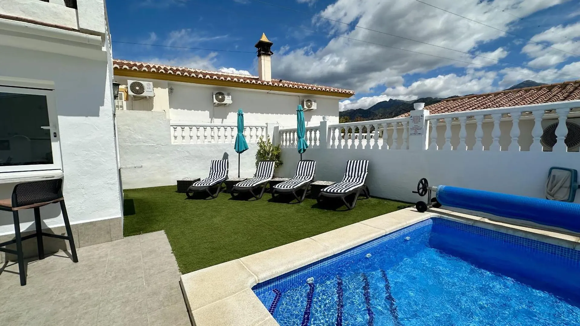 בקתה נרחה R1385 Villa Emma
