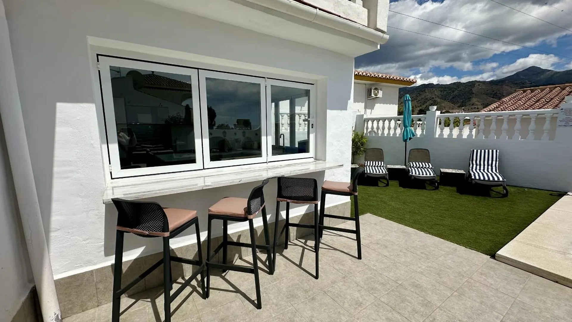 נרחה R1385 Villa Emma